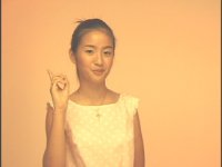 2002.07.11 [華岡新聞]第一屆「捷運超美女」冠軍－林依晨