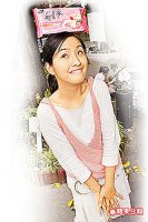 為了賺一百萬元，林依晨昨天狂咬一百塊七七新貴派。張桓誠攝