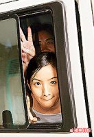 林依晨透露，媽媽（上）要瘦到四十五公斤左右才讓媒體拍攝。