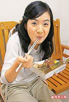 林依晨的長輩緣橫掃早餐店，買一個蛋餅，竟然送兩個飯糰。