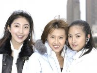 楊謹華、梁又琳、林依晨巧扮「霹靂嬌娃」，演出一場飛天遁地的驚險大戲。