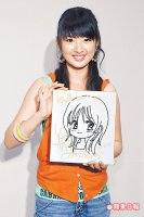 林依晨秀出北川為她畫的素描。