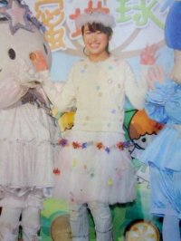 可愛的林依晨，收到Hello Kitty送的大禮。  (記者臺大翔攝)