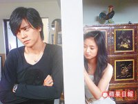 林依晨（右）為小豬跨刀拍新歌《好朋友》MV。